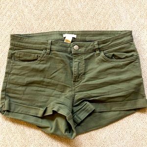 Camo Green H&M Shorts